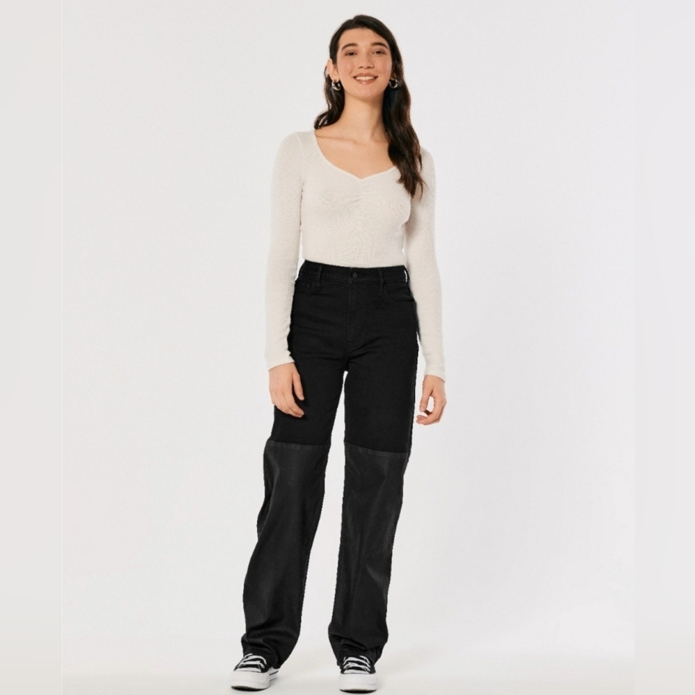 Hollister Ultra high-rise dad jean